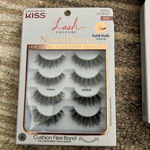 Kiss lash couture naked drama